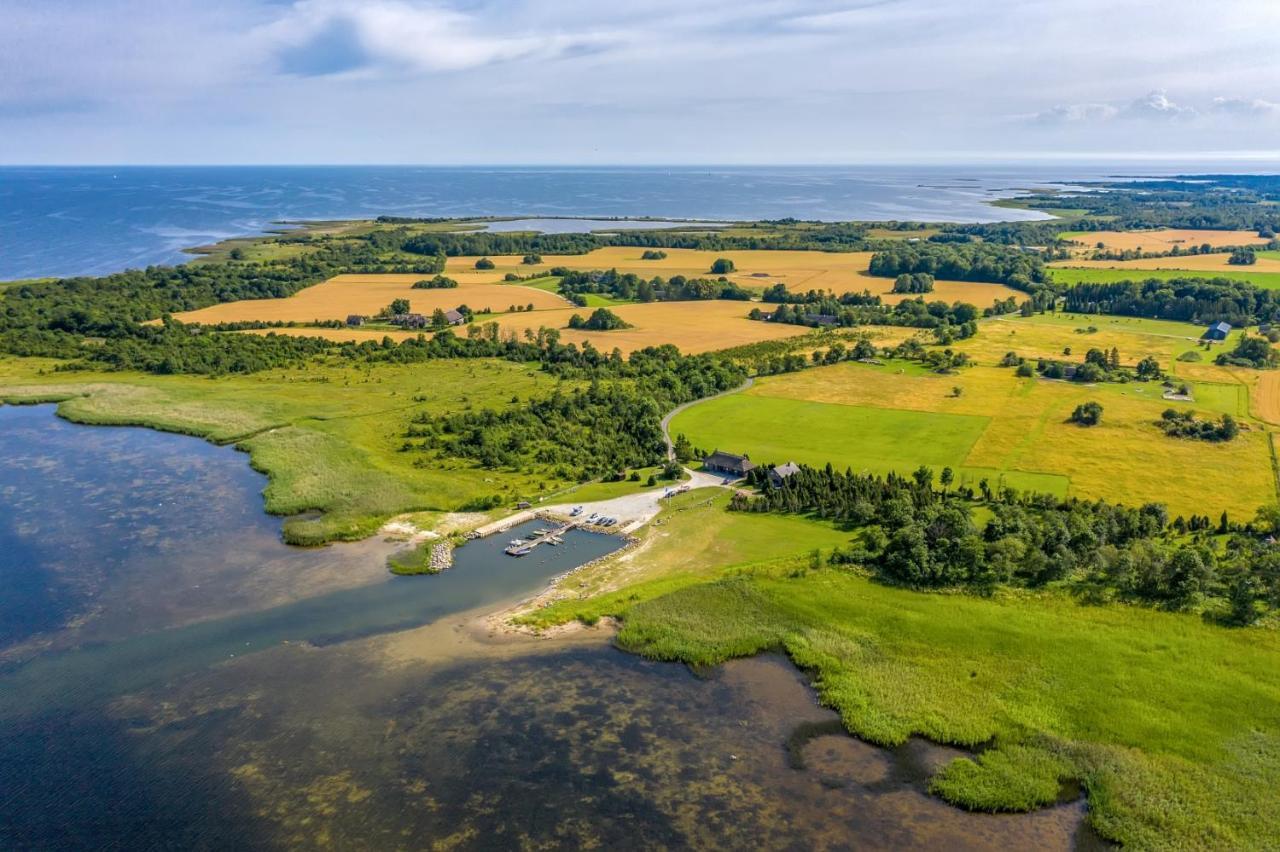 Mere Puhkemaja Kungla Bagian luar foto